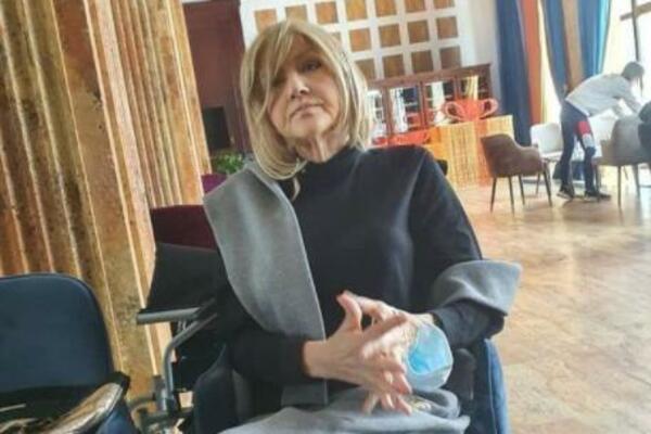 SADA JE OTIŠLA KOD NJENOG MIŠE: NIKAD VIĐENA stara fotografija Marine i Fute sa decom će vas dovesti do suza!(FOTO)