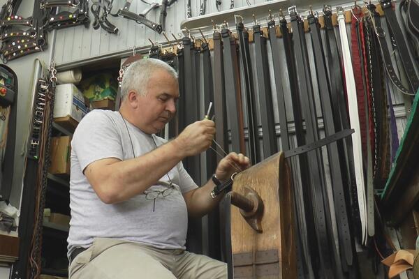 SVE JE MANJE ŠEGRTA, A SVE VIŠE IT STRUČNJAKA: Čačanin Perko je jedini SARAČ u Zapadnoj Srbiji i prkosi statistici!