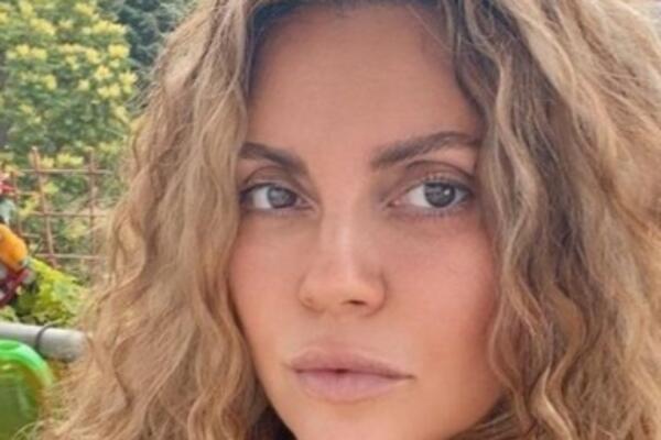 DA LI JE REALNO?! Najveće hitove Indire Radić napisala je MARINA! Pevačica napisala SPISAK PESAMA, da se naježiš!