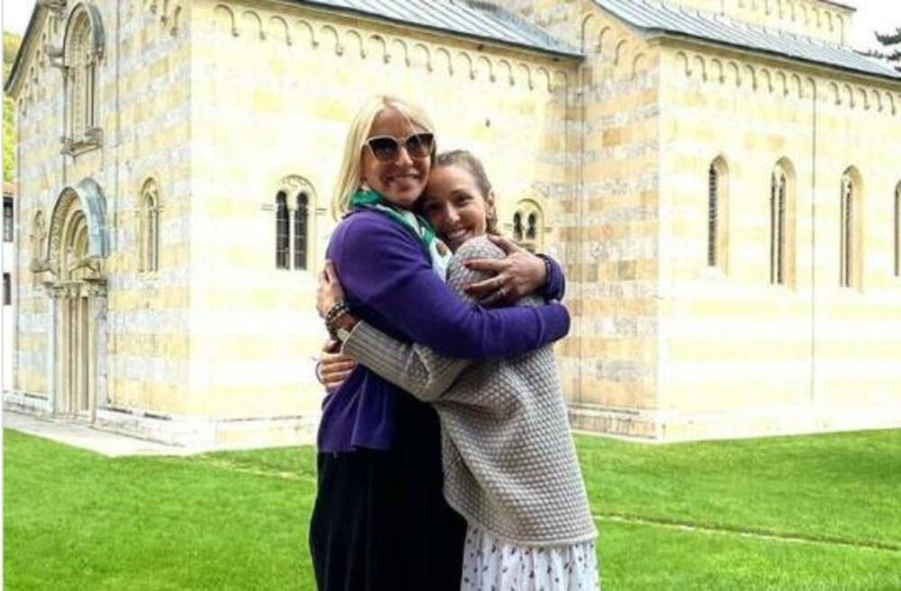 Ana Divac, Jelena Đoković