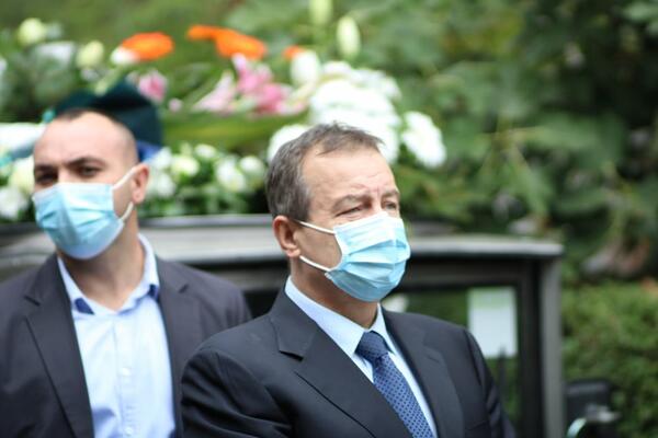 DAČIĆ SE UPISAO U KNJIGU ŽALOSTI U SKUPŠTINI: "Ponosan što sam ti bio prijatelj, tvoj sin Ivica"