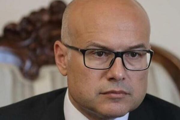 Vučević: Tepić izmišljotinjama o atentatu hoće da pokaže da država ne reaguje