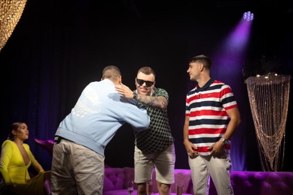 SKANDAL U "KONTRA ŠOU" EMISIJI! Pratite sve na Kurir Televiziji od 23:10h!