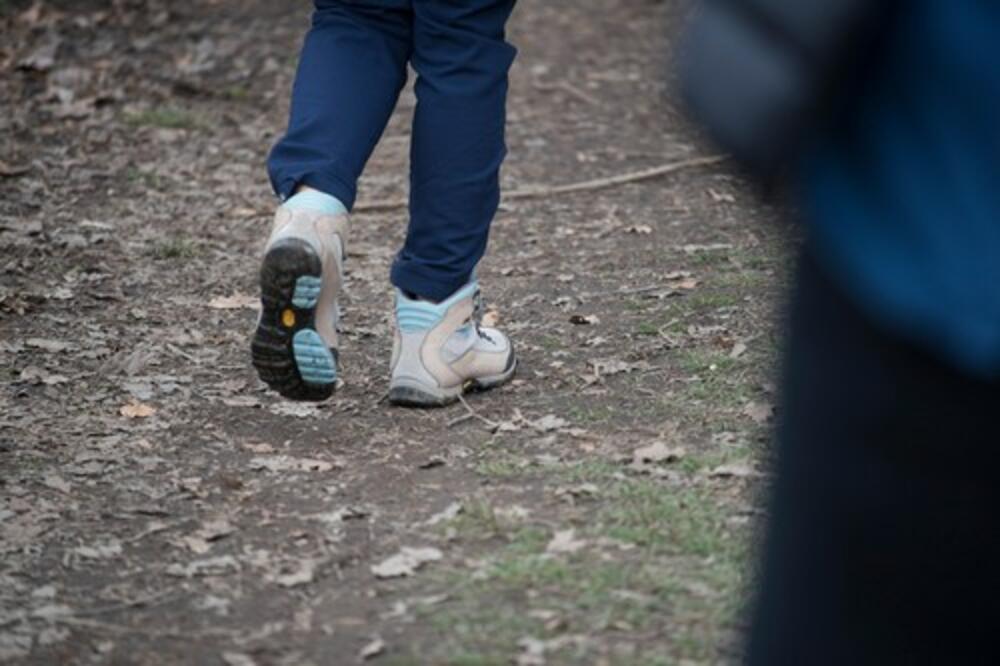 ŠRIPE VAM CIPELE DOK HODATE? Evo 5 načina da REŠITE ovaj NEPRIJATAN problem zbog svi PILJE u vas!