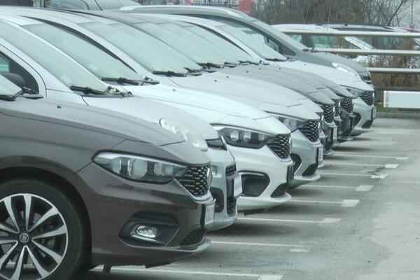 OD PONEDELJKA KREĆE KAŽNJAVANJE: 1 stvar na automobilu POSTAJE OBAVEZNA, u suprotnom čekaju vas PAPRENE KAZNE