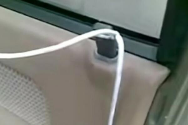 UKOLIKO STE IZGUBILI KLJUČEVE OD AUTA ISKORISTITE CAKU S PERTLOM: Jednostavno je, OČAS POSLA! (VIDEO)