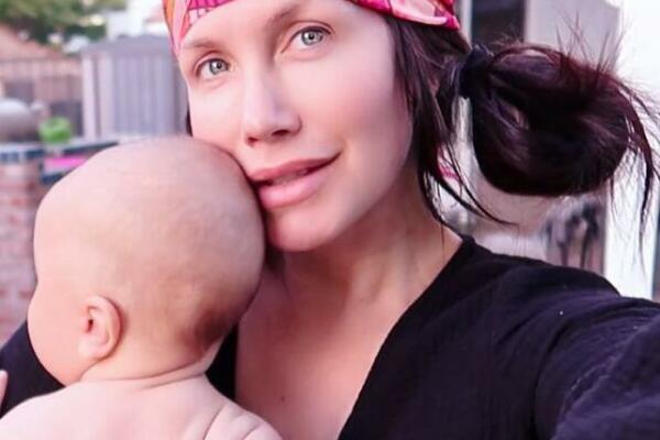 OŽENIO SE, DOBIO DECU, A ONDA SU RODITELJI SAZNALI ČIME MU SE BAVI ŽENA: Odmah su ga NAJURILI I NISU SE OSVRTALI!