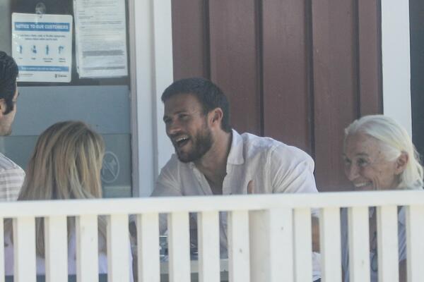 OMILJENI JE GLUMAC I NAJVEĆI ZAVODNIK: Iza njegovog OSMEHA krije se tragedija koja ga je ZAUVEK PROMENILA! (FOTO)