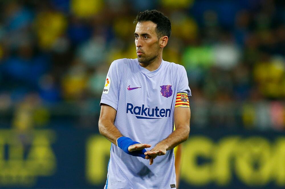 NA ŠTA SU SPALI: Navijačima Barselone MUKA od prljavog poteza Busketsa u samom finišu utakmice! (VIDEO)