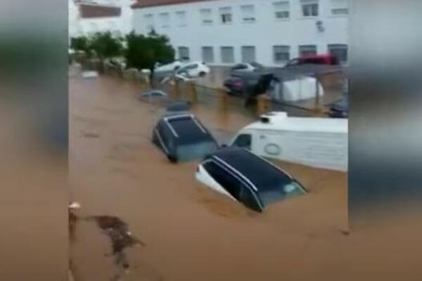 POTOP U ŠPANIJI: Obilna kiša izazvala mnogobrojne probleme, zabeleženo više od 600 incidenata! (VIDEO)
