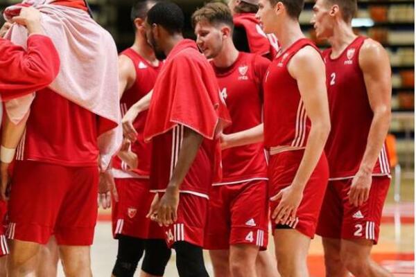 ZVEZDIN AMERIKANAC PORUČIO NA TVITERU: Saopštio odlične vesti koje će obradovati sve navijače (FOTO)