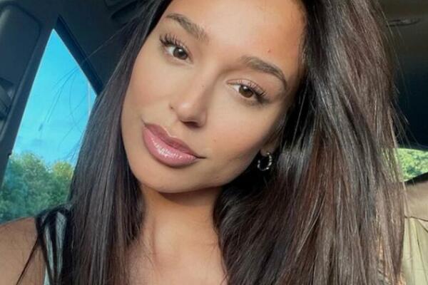 OGLASILA SE EDITA NAKON OPERACIJE: Izgubila STARI GLAS, sada priča TOTALNO DRUGAČIJE!