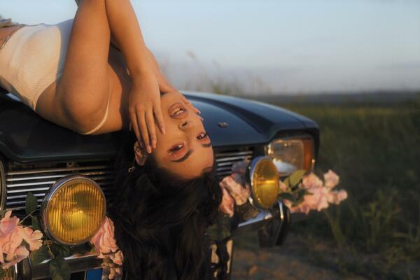 SRPSKA ARIANA GRANDE! OVA MLADA PEVAČICA PRETI DA SKINE KRUNU MNOGIM KOLEGINICAMA: Spotom ODUVALA pola estrade!