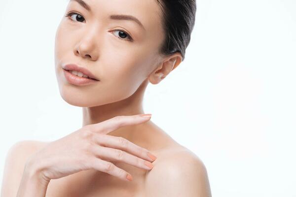 ZA NEGOVANO LICE I LEP, UJEDNAČEN TEN: Po PROMO ceni od samo 243 rsd, najtraženija korejska emulzija može biti vaša