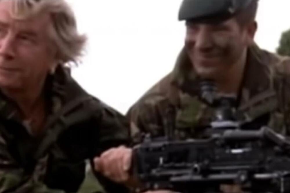 UPRAVO JE SAOPŠTENO, UMRO SLAVNI MUZIČAR: Retko koji ispraćaj u vojsku je prolazio BEZ NJEGOVOG VELIKOG HITA!