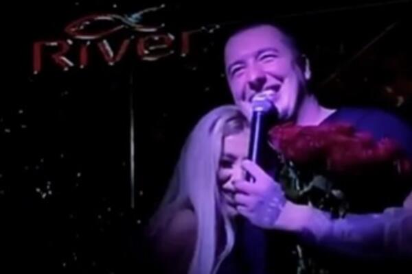 "BAŠ ME BRIGA, TI SI MOJA!" Amar Gile pevao Nataši, a onda PAO POLJUBAC: Bivši LJUBAVNICI OBNOVILI ROMANSU?!(VIDEO)