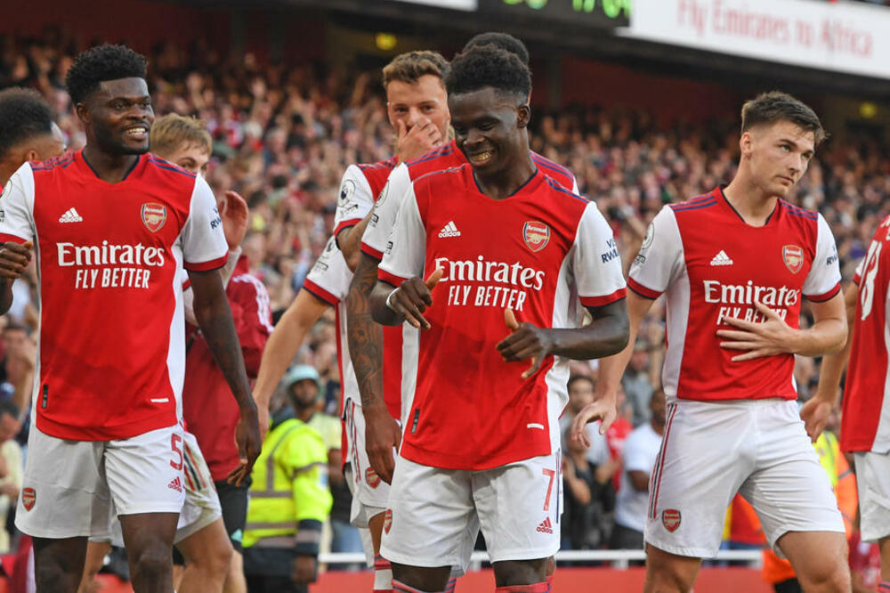 ARSENAL JE GAZDA SEVERNOG LONDONA: "Tobdžije" rafalom u prvom poluvremenu očerupale "Pevce"!