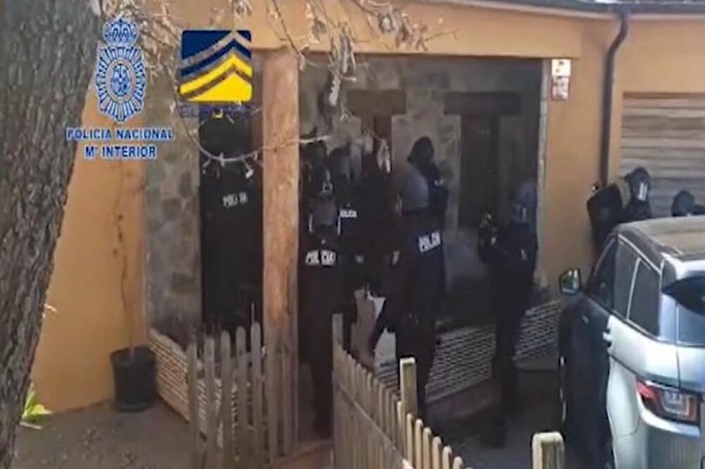 POGLEDAJTE KAKO SU PALI KRIMINALCI U 8 DRŽAVA NA 2 KONTINENTA: Zaplenjeno 2,6 TONA KOKAINA (VIDEO)