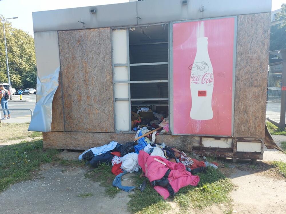 Studenjak, Trafika, Migranti, Tošin bunar