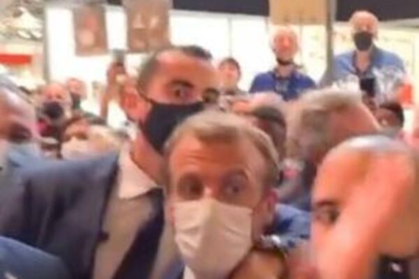 MAKRON NAPADNUT: Francuski predsednik postao žrtva napada JAJIMA 2017. godine! (VIDEO)