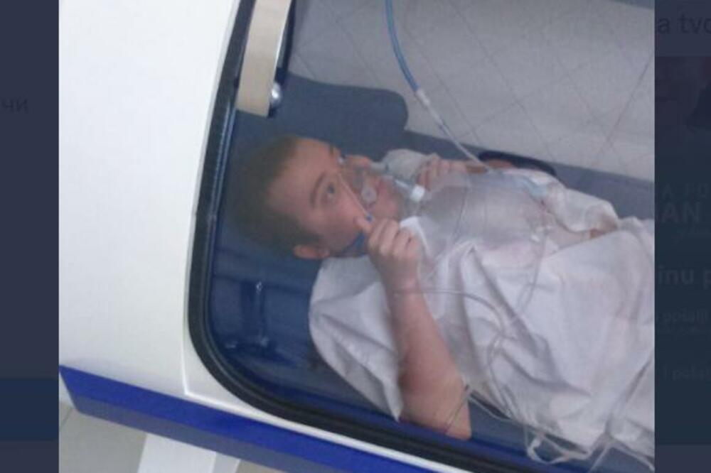 "MAMA I TATA NEMAJU PROKLETI NOVAC DA TI KUPE LEK": Nikola (14) ima OPAKU BOLEST, hitno mu je potrebna pomoć (FOTO)