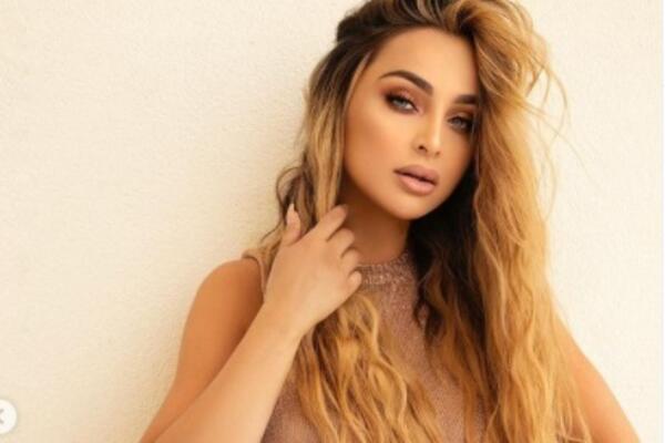 PRVA FOTKA TRUDNE MAJE BEROVIĆ! Neverovatno se širi i komentariše: Evo kako izgleda! (FOTO)