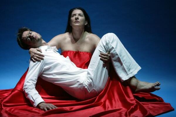 EVO KO JE ZAPRAVO MARINA ABRAMOVIĆ! Zanemećete posle ovakvog ŠOKA (FOTO)