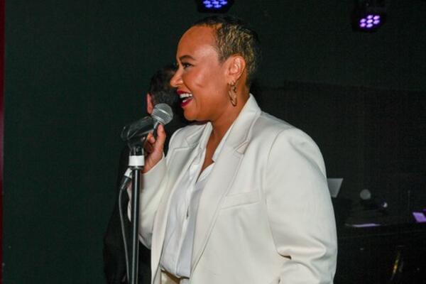 ZGODNI CRNOGORAC OSVOJIO JE SRCE OVE SVETSKE DIVE: Pevačica mu posvetila tetovažu na SRPSKOM jeziku! (FOTO)