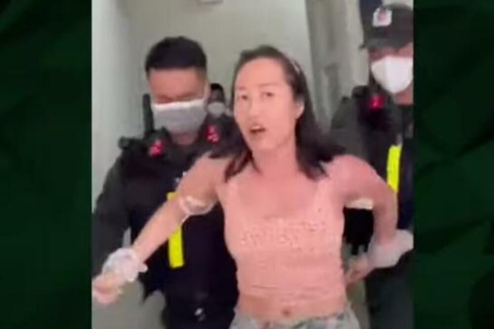 POLICAJCI PROVALILI U STAN I ODVUKLI ŽENU NA TESTIRANJE NA KOVID:Stavili joj lisice ispred UPLAKANOG DETETA (VIDEO)