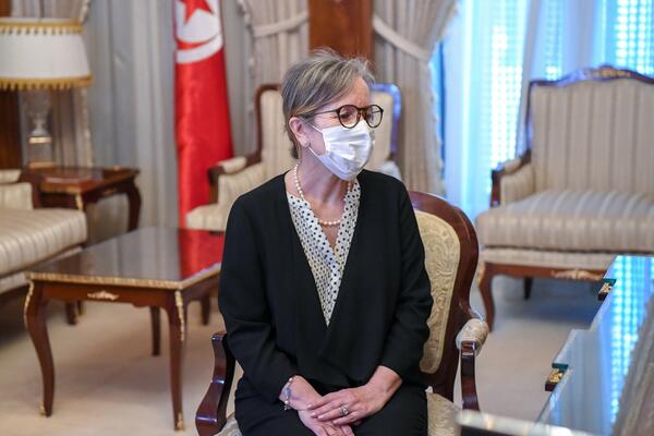 PRVA ŽENA IMENOVANA ZA PREMIJERKU U ISTORIJI TUNISA: Rauda Ramadan (63) od predsednika dobila važan zadatak!