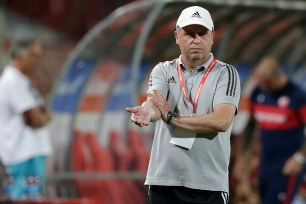 TRENER ŠERIFA UĆUTKAO ČUVENOG HOLANĐANINA: Srećan sam što smo uništili njegov savršeni svet!