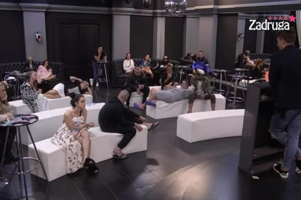 STIGLE CRNE VESTI USRED NOĆI: Naša rijaliti zvezda doživela SAOBRAĆAJKU