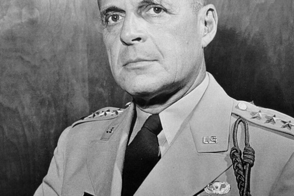 KAKO JE JEDAN AMERIČKI GENERAL KUMOVAO SVIM BUDUĆIM GENERACIJAMA GSP KONTROLORA: Karta je tada koštala petostruko!