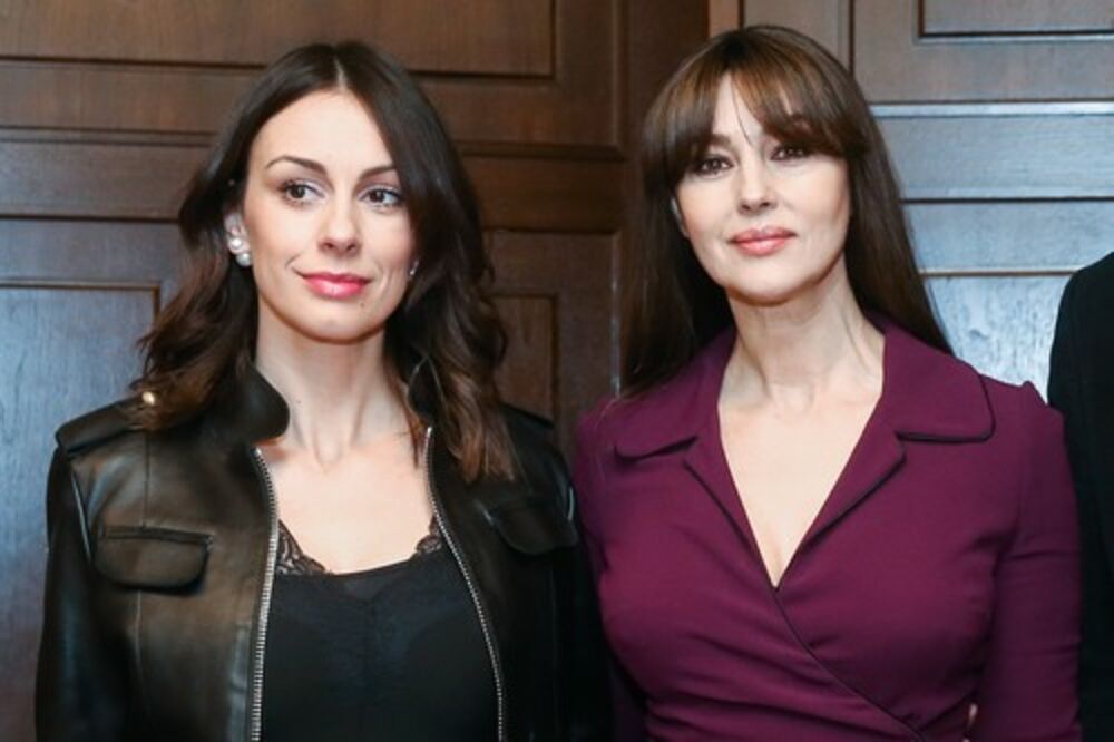 Sloboda Mićalović, Monika Beluči