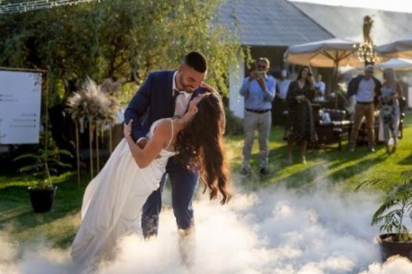 PRVE FOTKE IVANE ŠPANOVIĆ SA VENČANJA! Njena lepota ostavlja bez daha, muža bi joj svaka poželela! (FOTO)