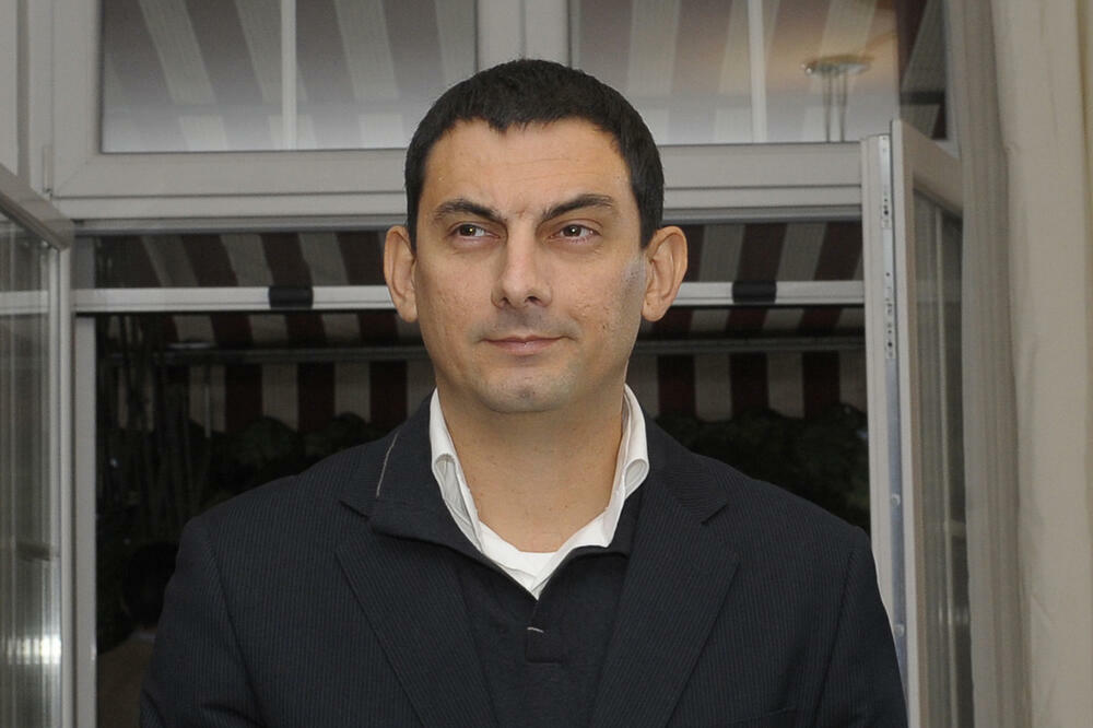 MILANU LAĐEVIĆU PREĆENO SMRĆU U CENTRU BEOGRADA: Počinioc nepoznat