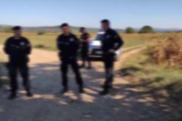 DETALJI NESTANKA PORODICE ĐOKIĆ U ALEKSINCU: Policija ušla u selo Moravac, OPSADNO STANJE (VIDEO)