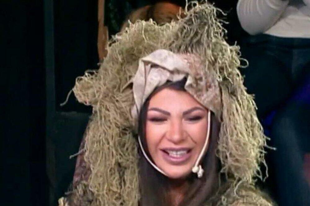 NAKON PRIČE DA ZOLA NAPOLJU MUVA BIŠE ZADRUGARKE, OGLASILA SE I ONA: Obratila se direktno Miljani, iznela ISTINU!