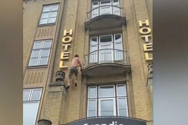 ČOVEK KAO DA JE OD GUME! Skočio sa zemlje i za SEKNUD se popeo na 2. sprat! (VIDEO)