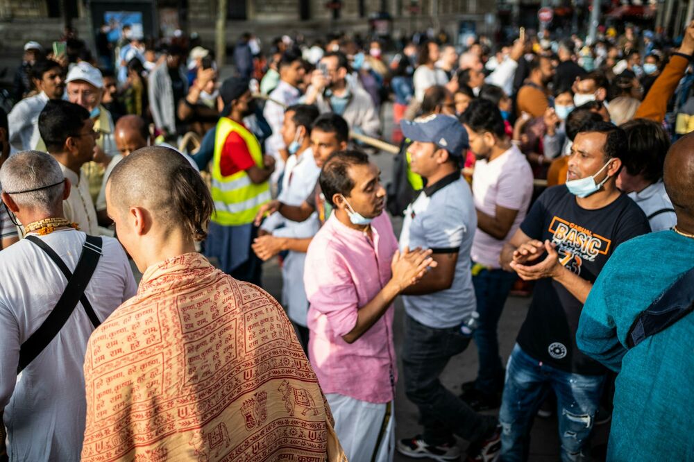 Indija, Hare Krišna, Okupljanje