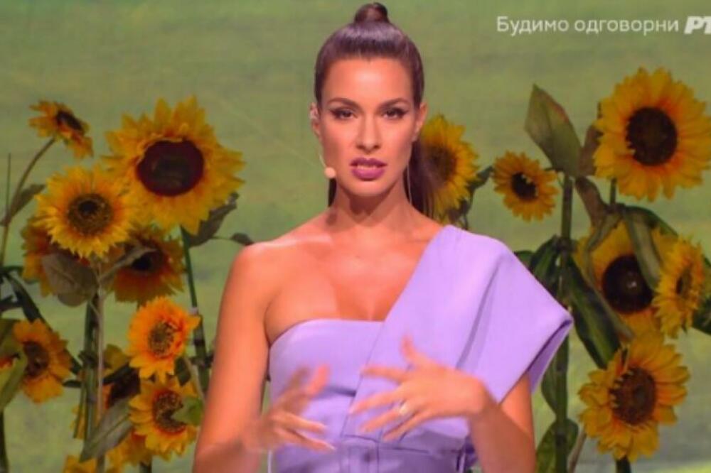 KAO RIBA DŽEJMSA BONDA! CELA SRBIJA JUČE JE BEZ DAHA GLEDALA U DEKOLTE KOSJERINE: "Šta je ovo ispod sakoa"?! (FOTO)