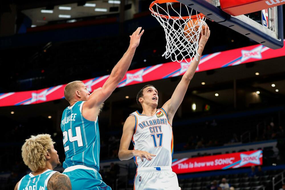 POKUŠEVSKI I BOGDANOVIĆ DVOCIFRENI U PORAZIMA: Denver bez Jokića tesno izgubio u El-Eju, Bjelica solidan! (VIDEO)