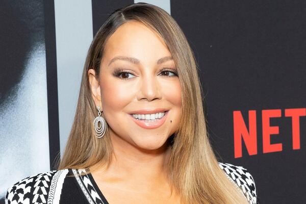 BIVŠI VERENIK POZNATE PEVAČICE ŠOKIRAO SVE IZGLEDOM! Da li je posledica njihov raskid, NEPREPOZNATLJIV! (FOTO)