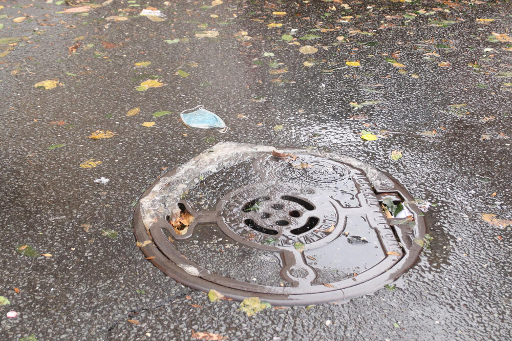 MUŠKARAC UPAO U OTVOREN ŠAHT U BEOGRADU: Hitno prevezen na VMA