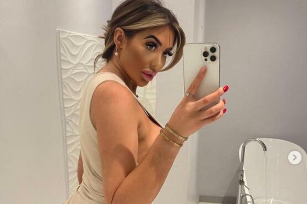 LEŽIM GOLA I RAZMIŠLJAM DA POZOVEM VATROGASCE: Rijaliti zvezda zabeležila nezgodu u kadi ovo se ne PROPUŠTA (FOTO)