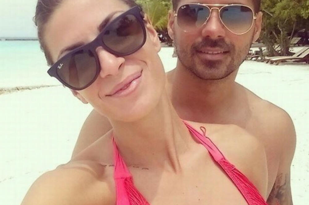 IVANA VULETA POBEGLA NA EGZOTIČNU DESTINACIJU! Posle zlata u Beogradu sledi baškarenje na plaži sa mužem! (FOTO)