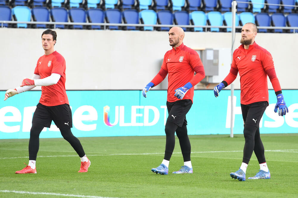 ZA GOLMANA REPREZENTACIJE SRBIJE SE POVEĆAVA INTERESOVANJE: Posle Fjorentine, na golu ga vidi i premijerligaš!