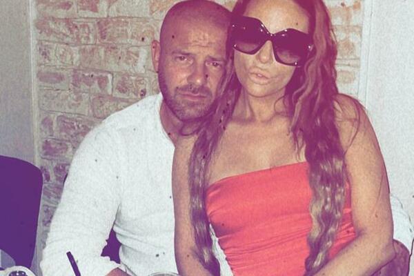 OSVOJIO JE SRCE ANE NIKOLIĆ? OŽENJEN JE I IMA DECU, DVE GODINE NE ŽIVI SA NJIMA: Ovo je prava ISTINA o odnosu!