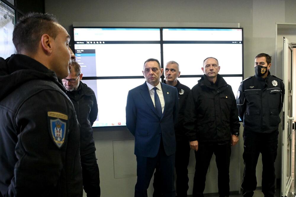 Vulin obišao Operativni štab u Jedinici koji je formiran povodom održavanja manifestacije „Nesvrstani 2021“