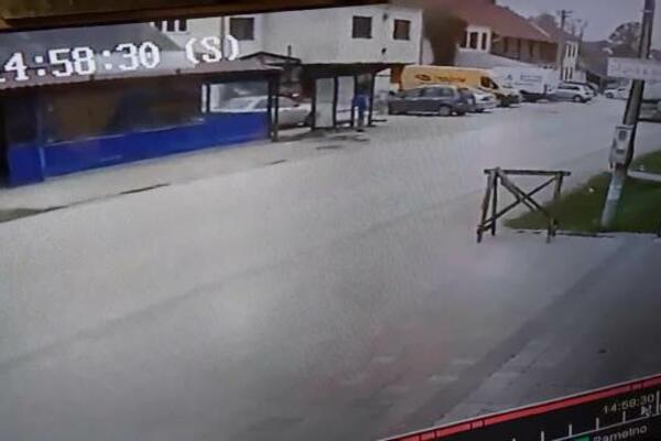 (UZNEMIRUJUĆI VIDEO) MOTOCIKLISTA UBIO ŽENU KOD ČAČKA: Objavljen STRAVIČAN SNIMAK